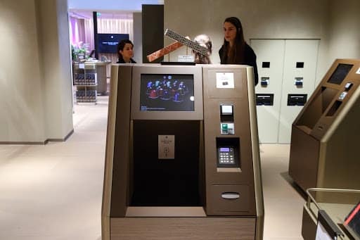 click and mortar nespresso service chat 
